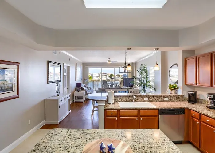 204 Bay Harbor