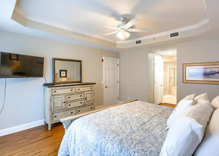 204 Bay Harbor *
